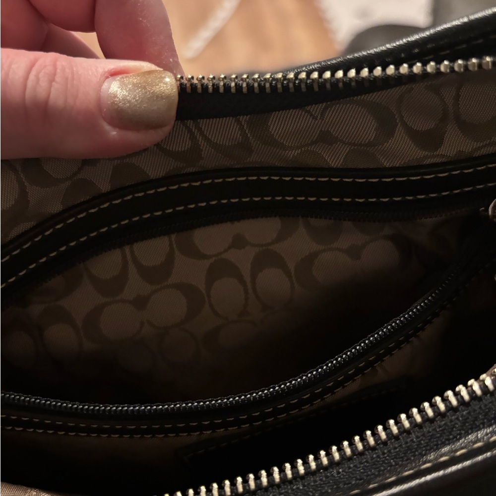 Vintage Black Coach leather bag in great condition - Picture 7 of 8